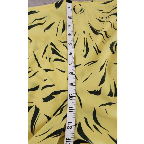 C'EST JOLI by Laura VintageYellow Animal Print drawstring Shorts Women's Med - Picture 5 of 9